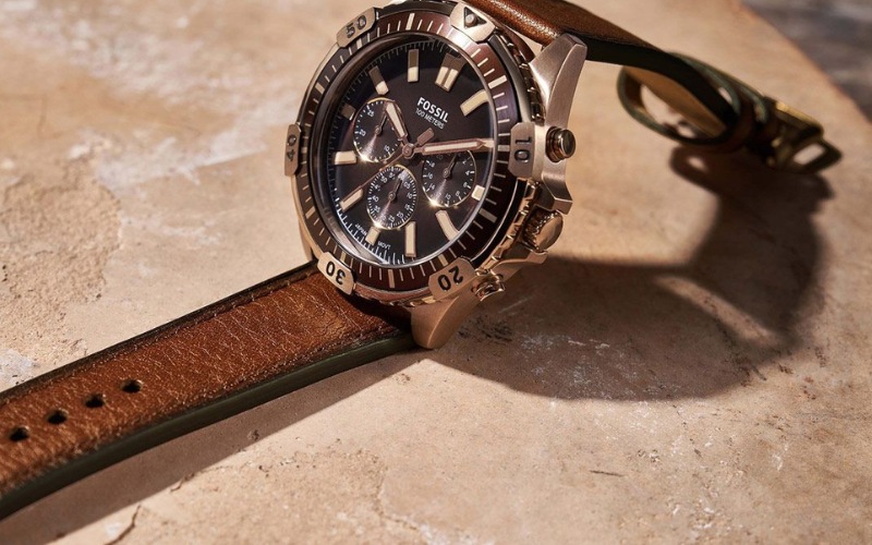 Fossil: Giá từ 2 triệu