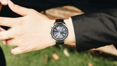 Titan: Biểu tượng đồng hồ cơ mạ vàng từ Ấn Độ